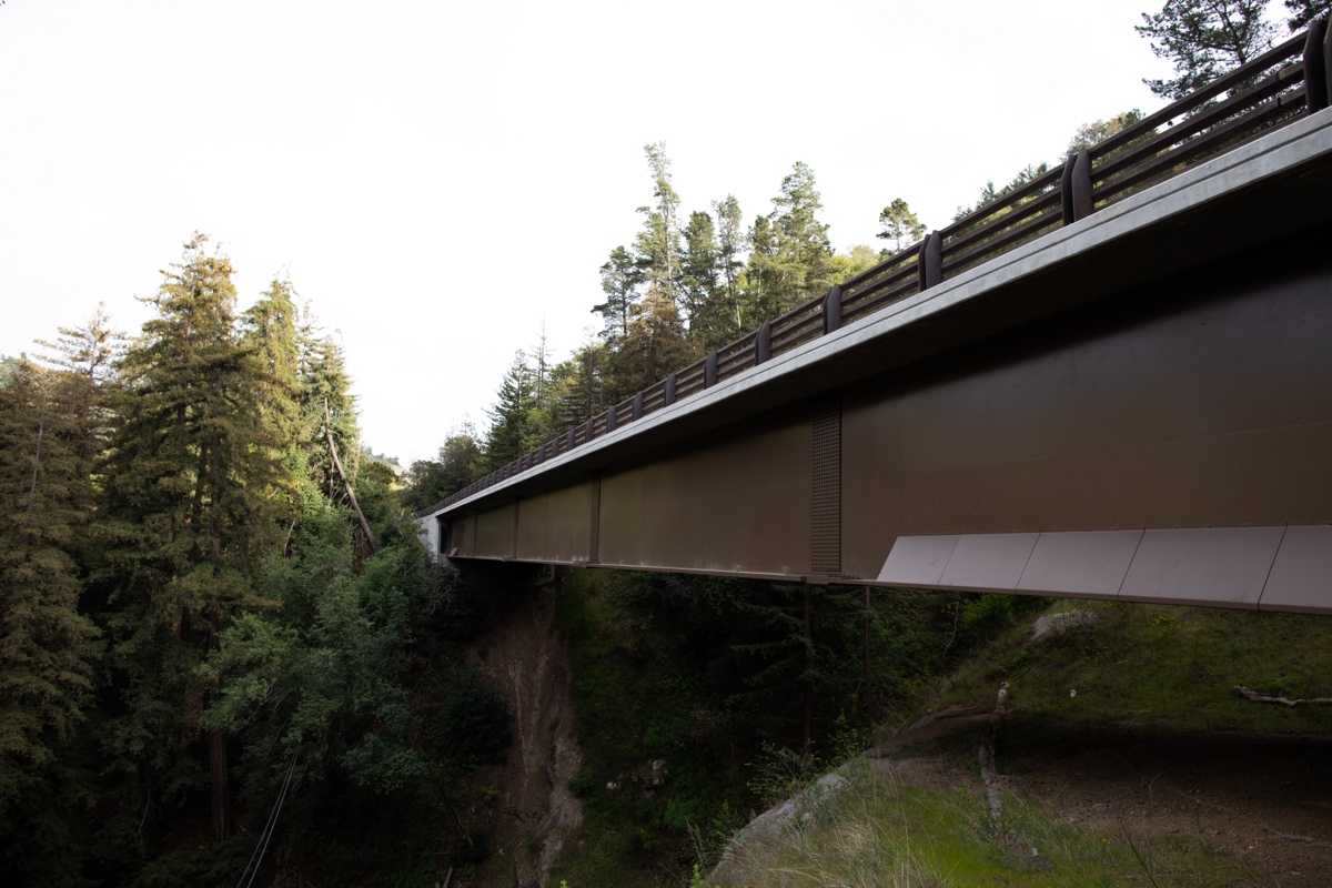 Photo of Pfeiffer Canyon Bridge construction from the side